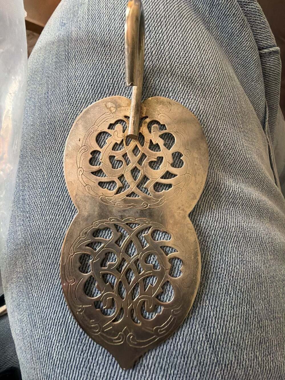 Vintage Silverplate Pastry Server with Finger Loop and Pierced Scrollwork